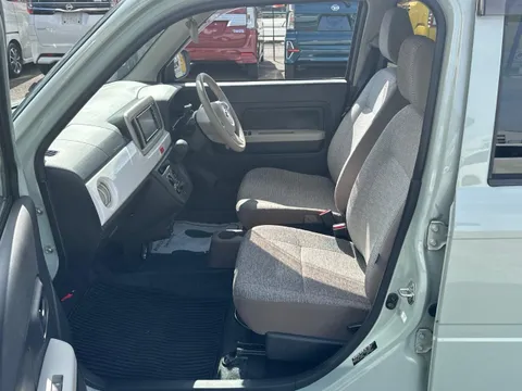 Daihatsu Mira Tocot