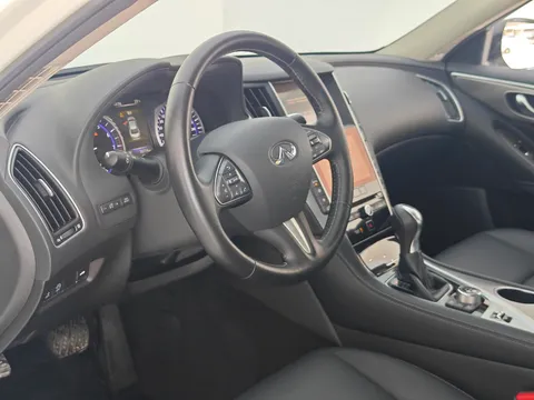 Infiniti Q50L