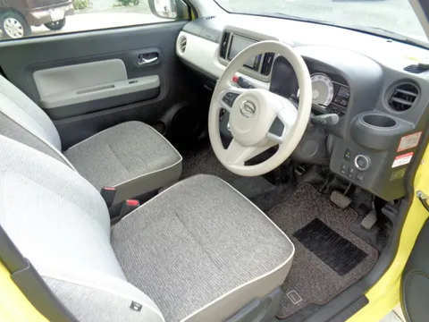 Daihatsu Mira Tocot