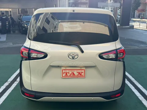 Toyota Sienta