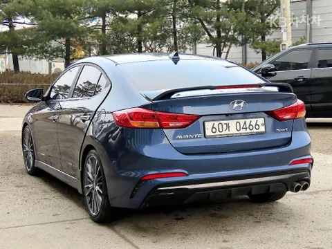 Hyundai Elantra (Avante)