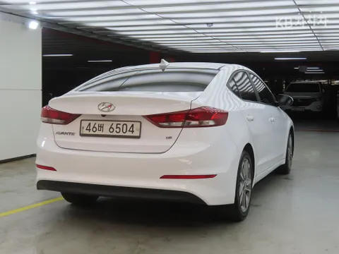 Hyundai Elantra (Avante)