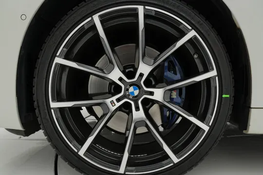 BMW BMW