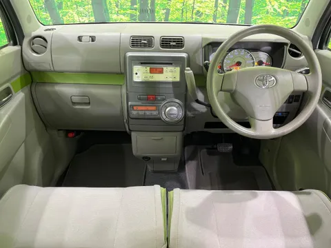 Toyota Pixis Space