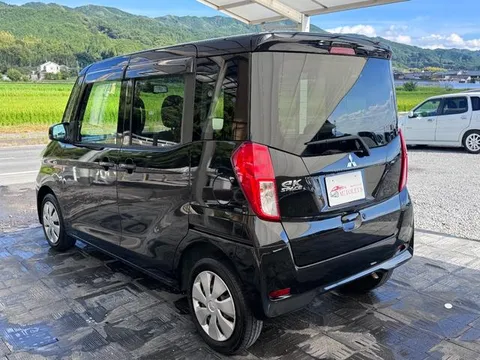 Mitsubishi eK Space