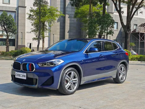 BMW X2