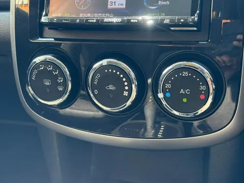 Mazda Verisa