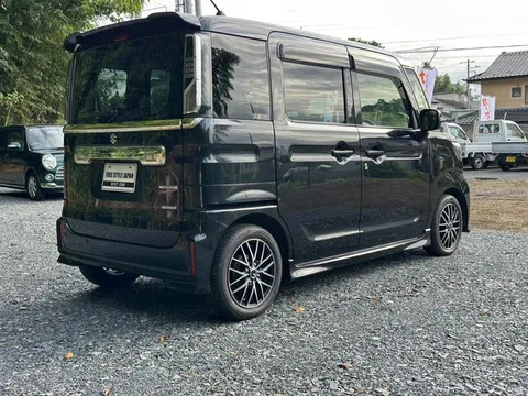 Suzuki Spacia Custom