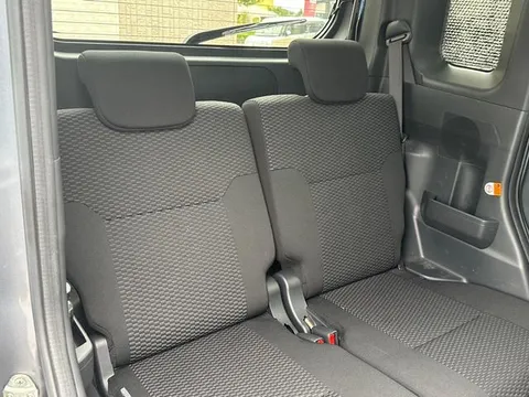 Toyota Pixis Mega