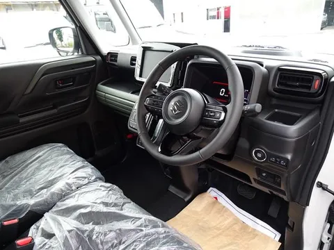 Suzuki Spacia Gear
