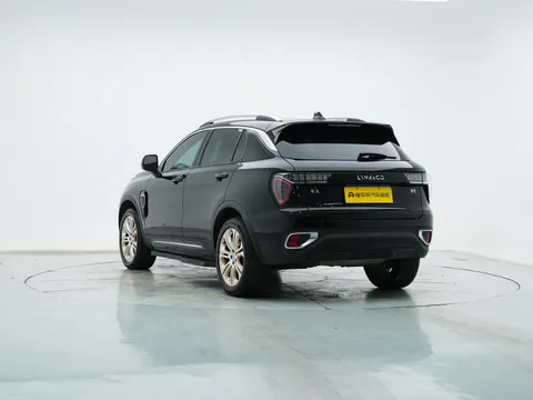 Lynk & Co 01