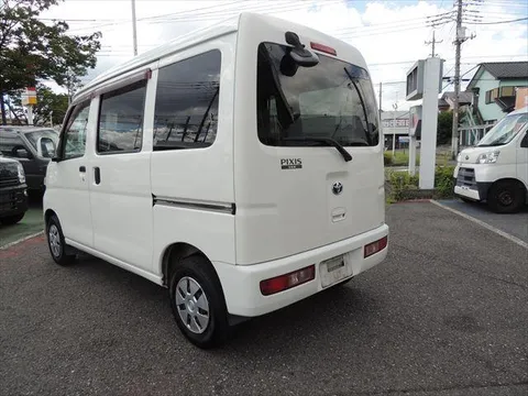 Toyota Pixis Van