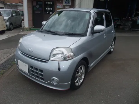 Daihatsu Esse