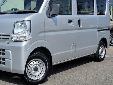 Nissan Clipper