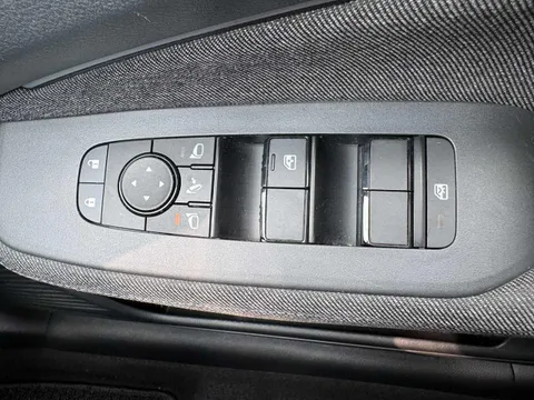 Nissan Note Aura