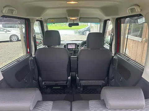 Suzuki Spacia Custom