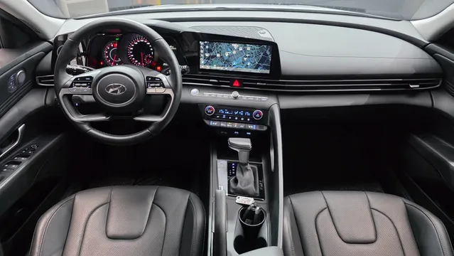 Hyundai Elantra (Avante)