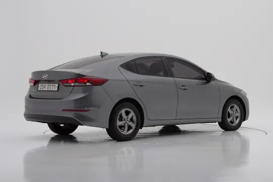Hyundai Elantra (Avante)