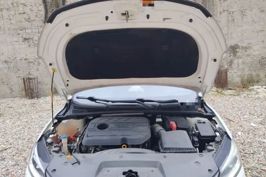 Geely Binray