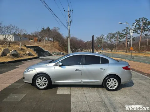 Renault SM3