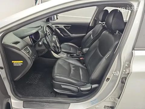 Hyundai Elantra (Avante)