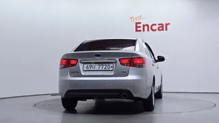 Kia Cerato (Forte)