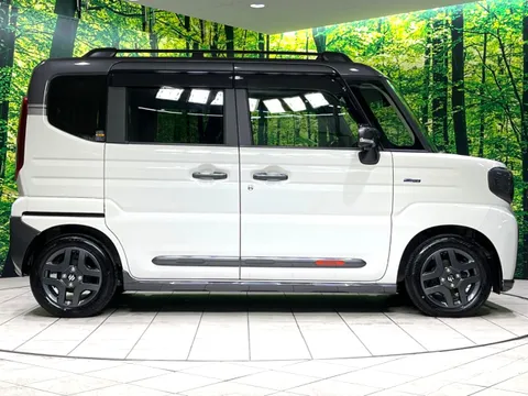 Suzuki Spacia Gear