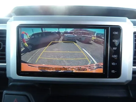 Toyota Pixis Mega