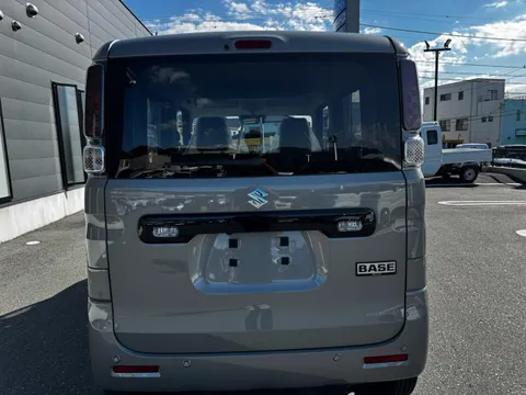 Suzuki Spacia Base