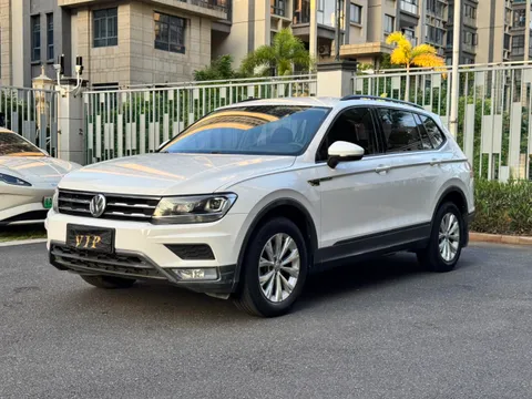 Volkswagen Tiguan L