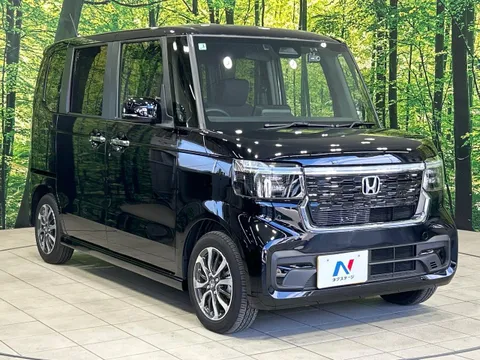 Honda N-BOX Custom