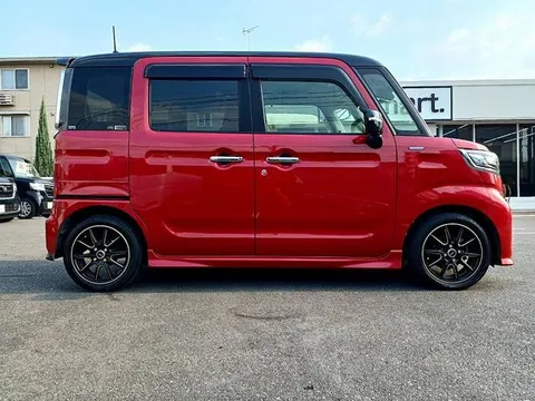 Suzuki Spacia Custom