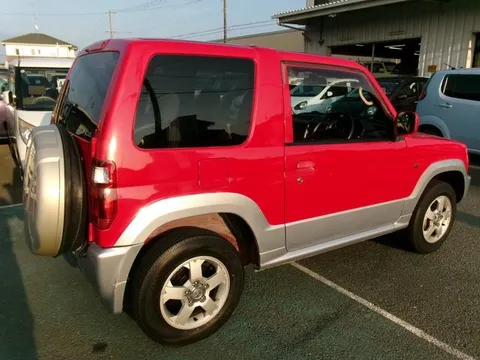Mitsubishi Pajero Mini