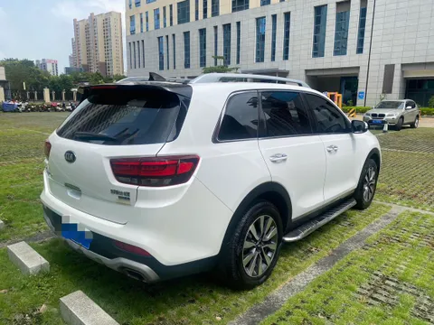 Kia KX7
