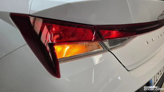 Hyundai Elantra (Avante)