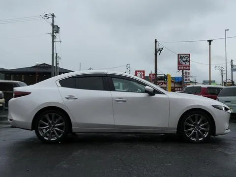Mazda MAZDA3 Sedan