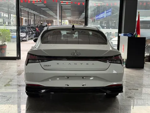 Hyundai Elantra (Avante)