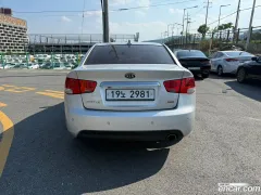 Kia Cerato (Forte)