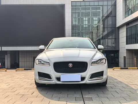 Jaguar XFL