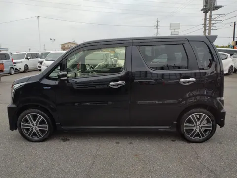 Suzuki Wagon R Stingray