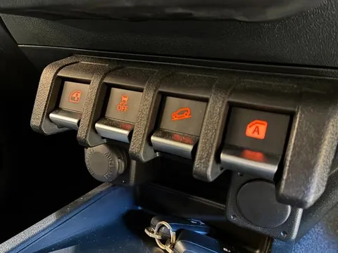 Suzuki Jimny Sierra