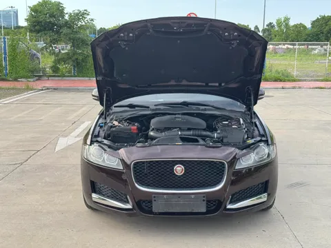 Jaguar XFL