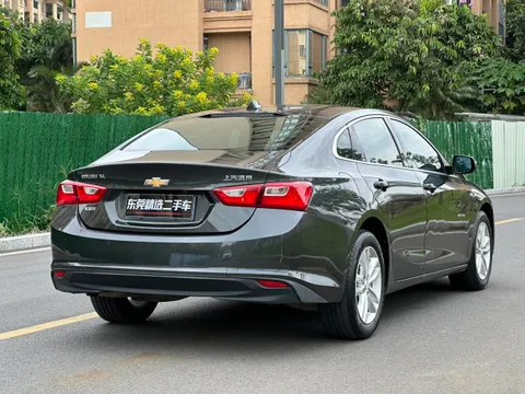 Chevrolet Malibu XL