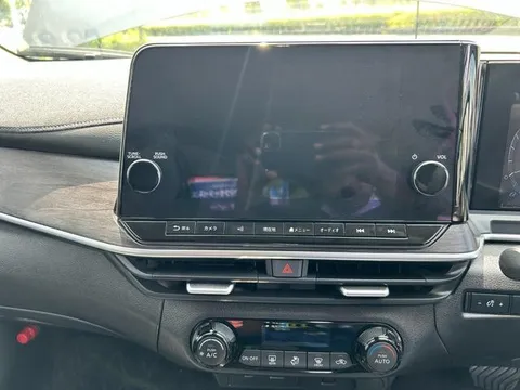 Nissan Note Aura