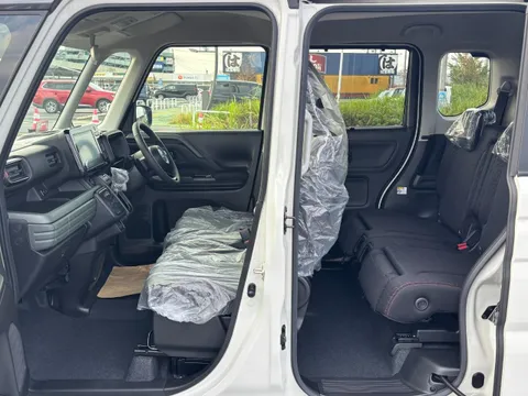 Suzuki Spacia Gear