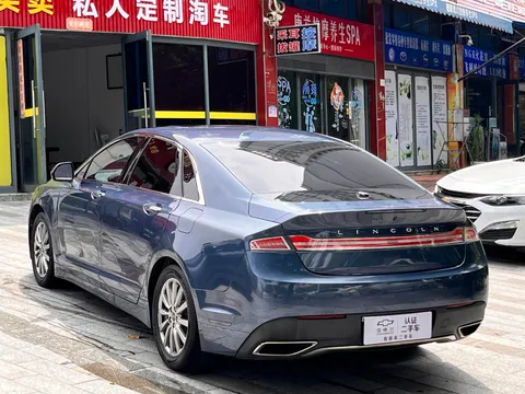 Lincoln MKZ