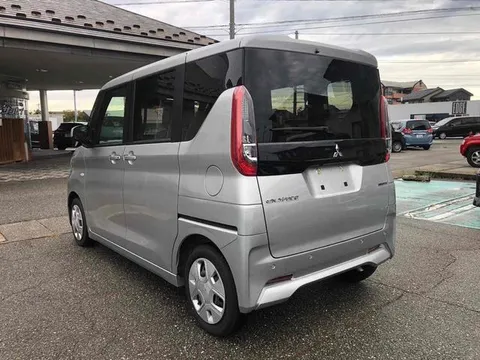 Mitsubishi eK Space