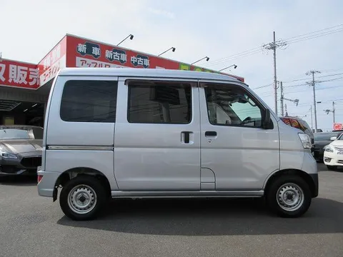 Toyota Pixis Van