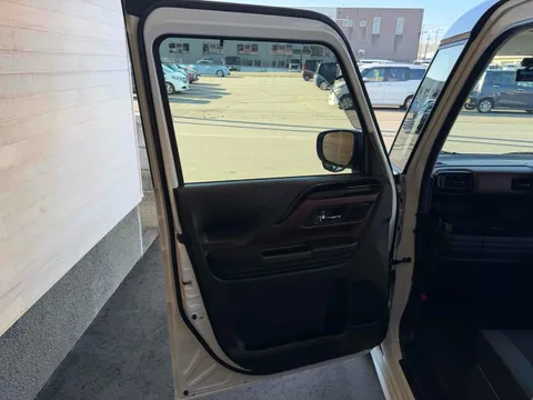 Suzuki Spacia Custom