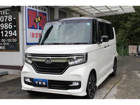 Honda N-BOX Custom